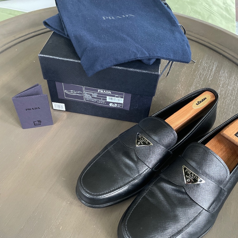LIKE NEW Men’s Prada Brushed Leather Loafer